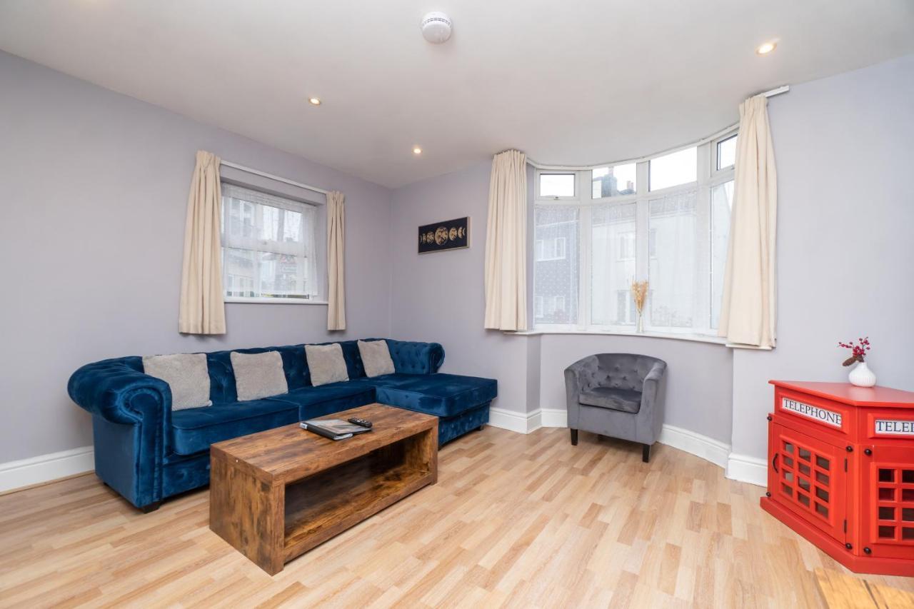 Spacious 2 Bed Southville Flat Near Harbourside 브리스틀 외부 사진
